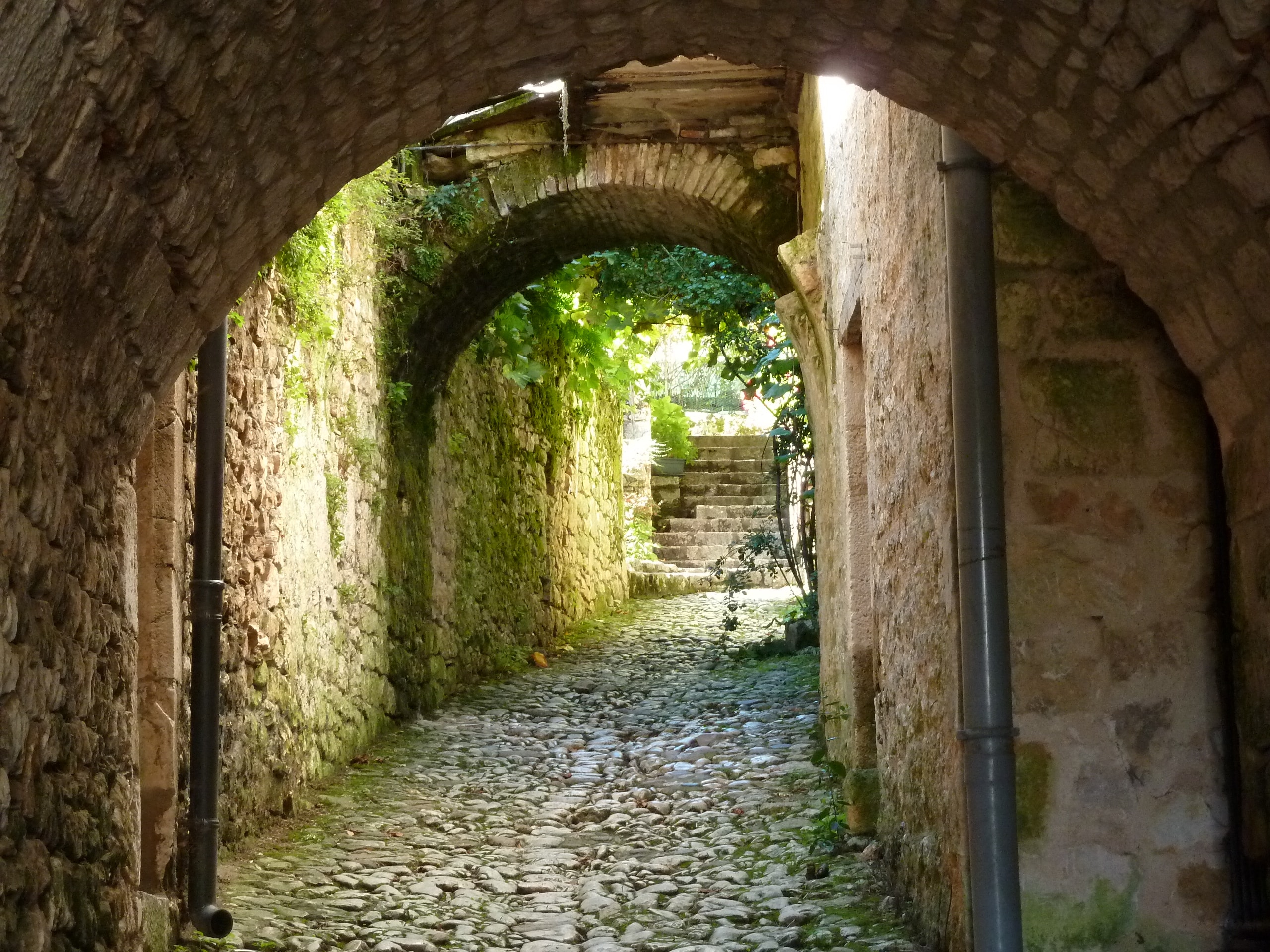 Saint-Cirq-Lapopie : Pourquoi le village préféré des Français 2012 fascine toujours