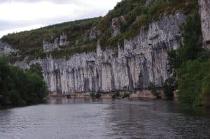 falaises calcaires de la vallée du Lot