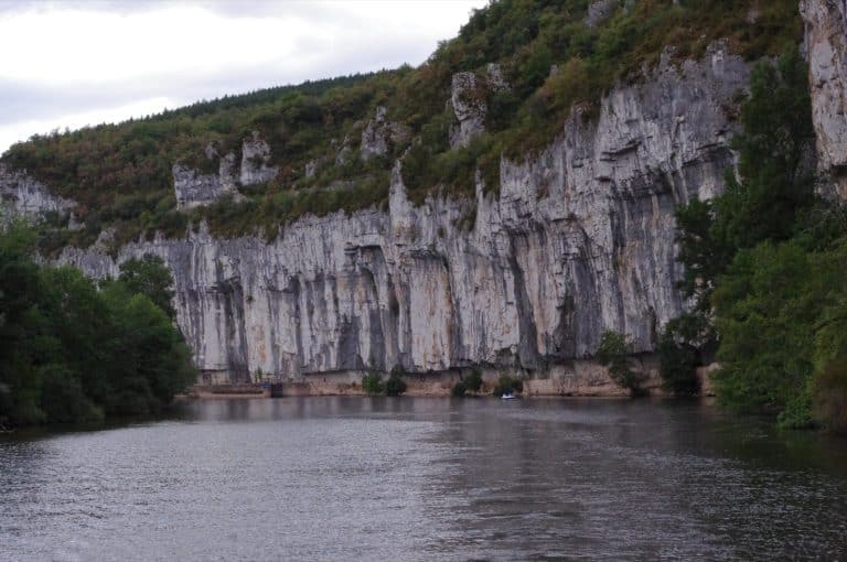 falaises calcaires de la vallée du Lot